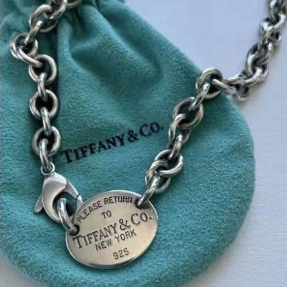 Tiffany & Co. Oval Tag Choker Pendant Necklace